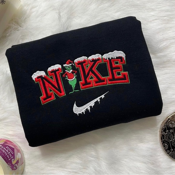 COPY - 🎄☃️LIMITED EDITING- CHRISTMAS EDITION
GRINCH EMBROIDERED SWEATSHIRT🎁 - Picture 3 of 3